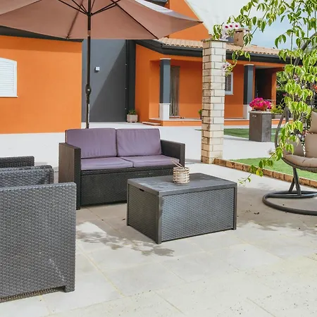 Villa Verde Verdilhao Villa